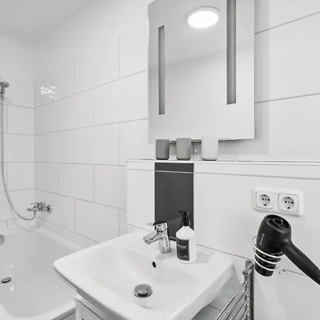 Apartamento Komfort Kueche Balkon 3 Zi *